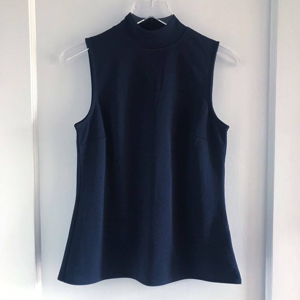 Banana Republic Sleeveless Highneck Top